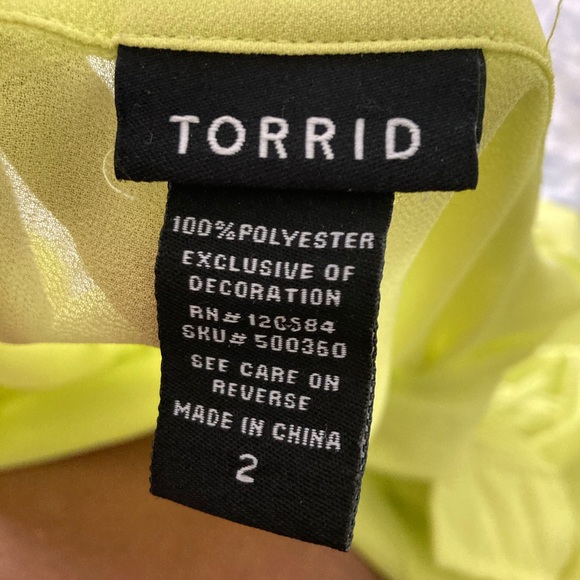 Yellow/green sheer Torrid blouse. Sleeveless sz 2 - Picture 9 of 9